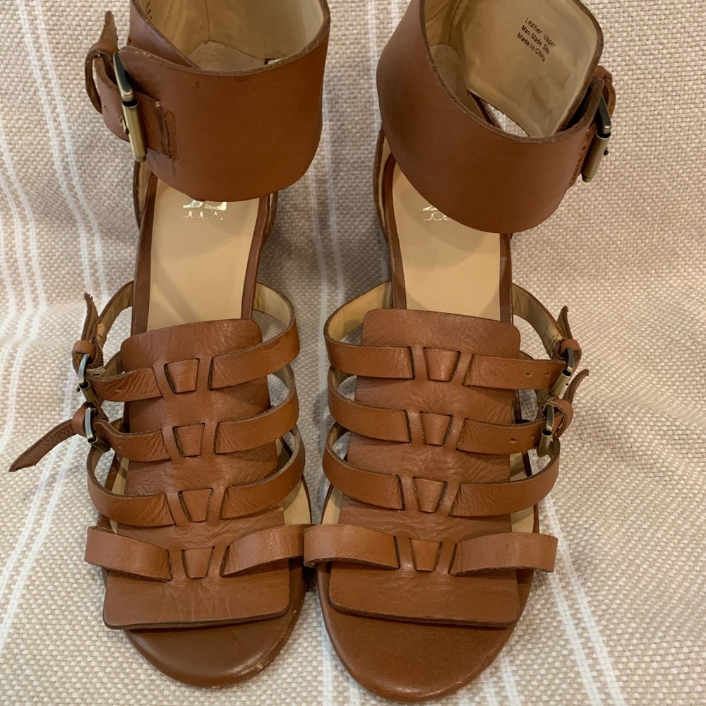 Joe’s Jeans tan leather sandals with ankle strap, size 8